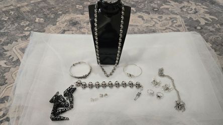 Halloween jewelry
