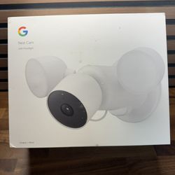 Google - Nest Cam with Floodlight - Outdoor or Wired - Smart Security Camera - Snow
