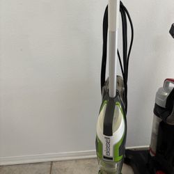 Floor & Carpet Vacuum