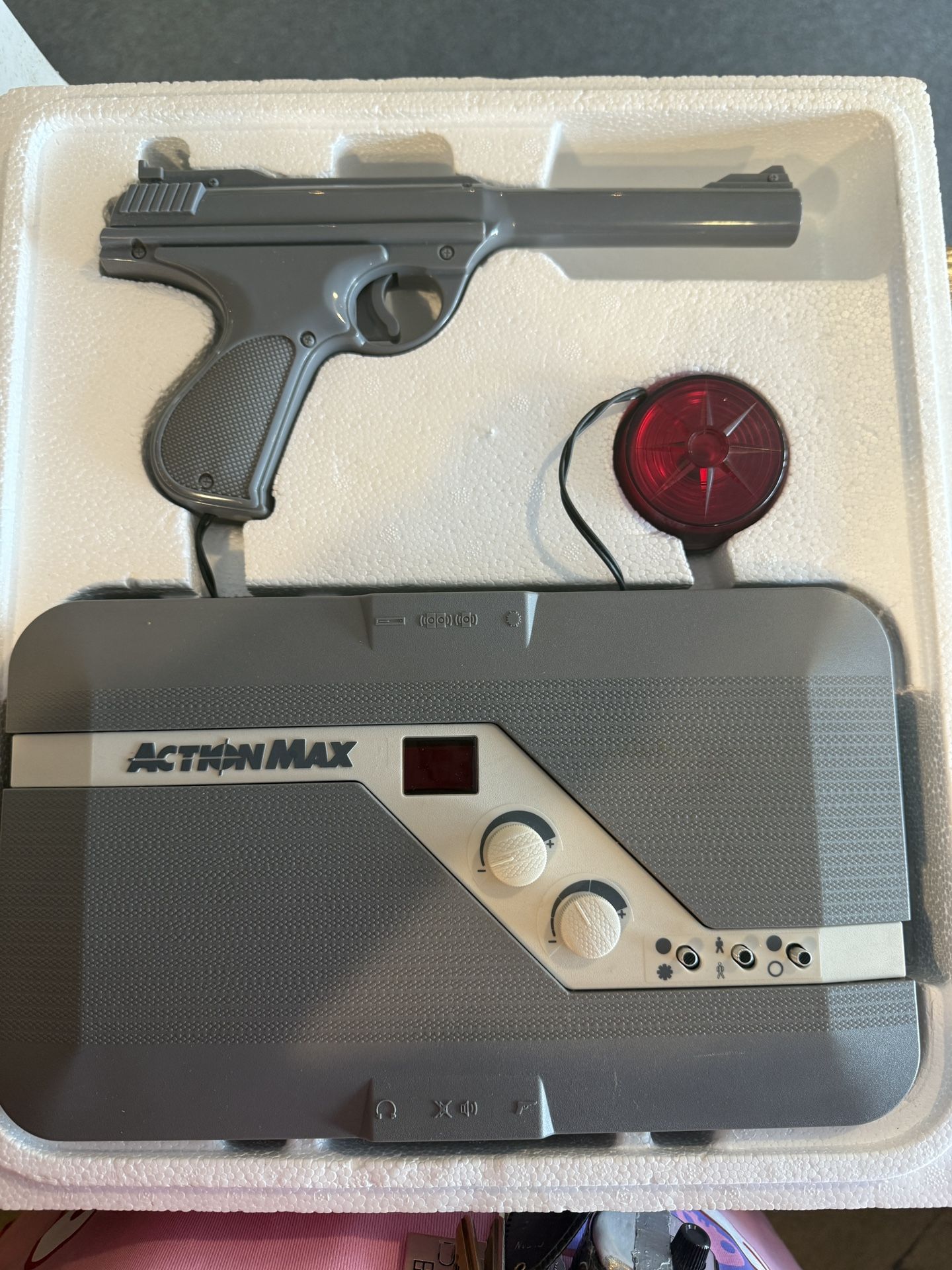 Action Max- The First Real Action Game System