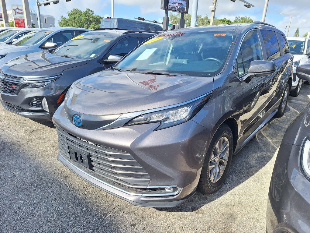 2023 Toyota Sienna
