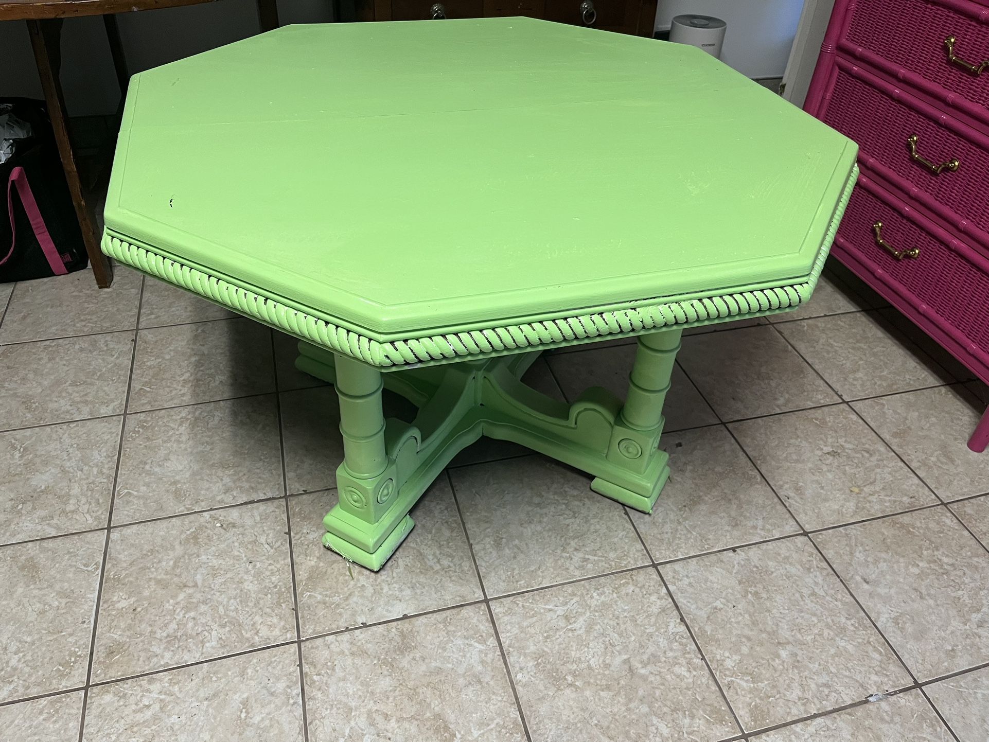 Green table with removable leaf 