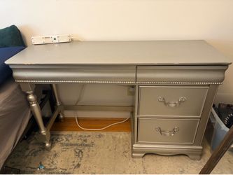 FREE DESK pickup only