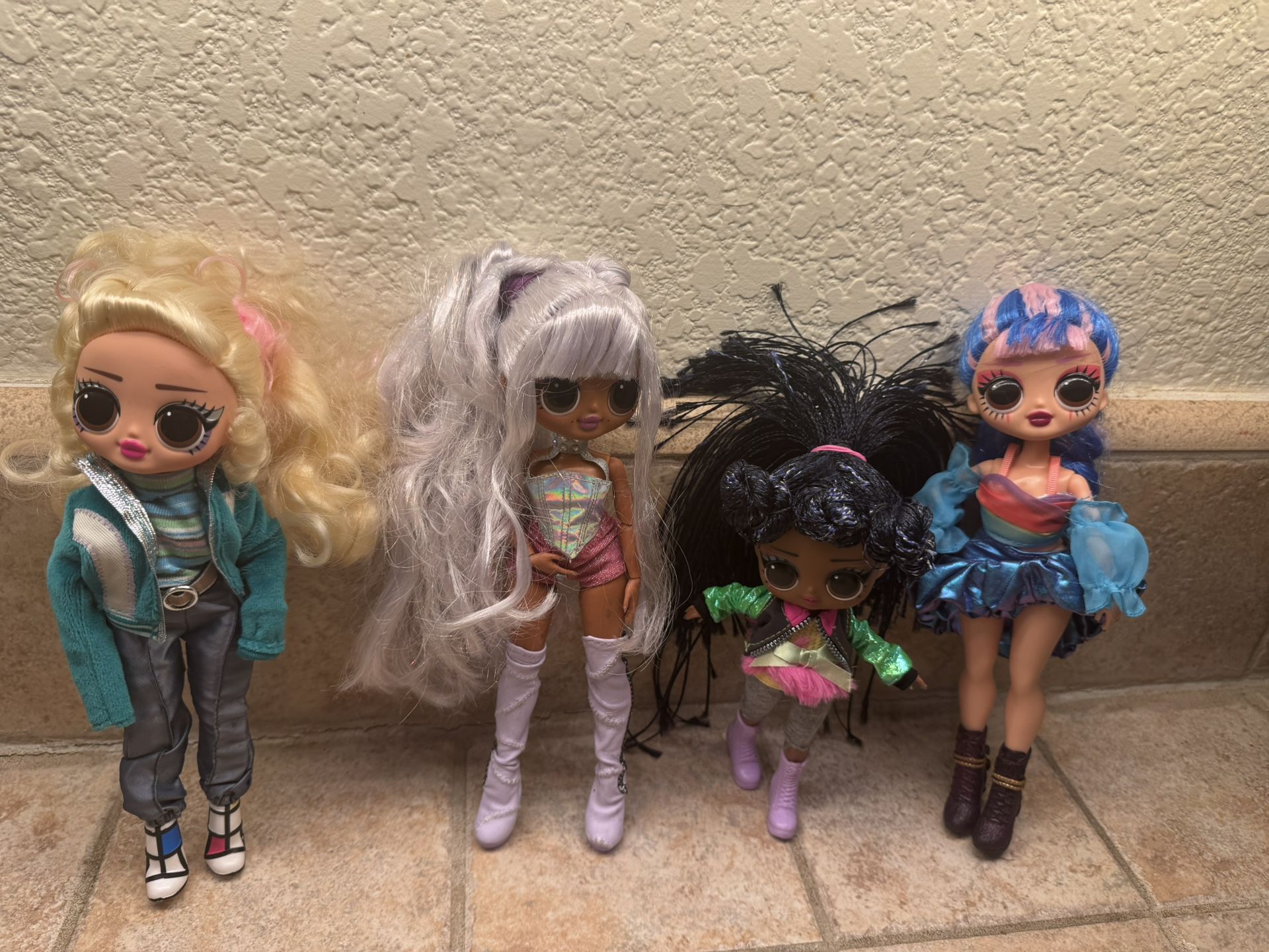 lol 4 Dolls