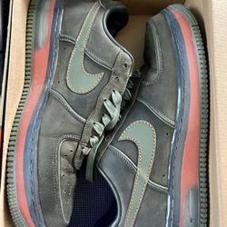 Nike Air Force 1 Supreme Berlin Size 10 Like New 
