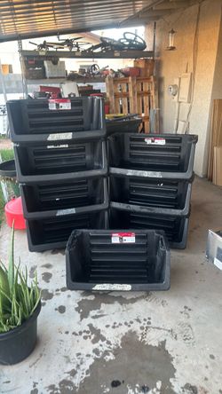 8 Husky stackable storage containers