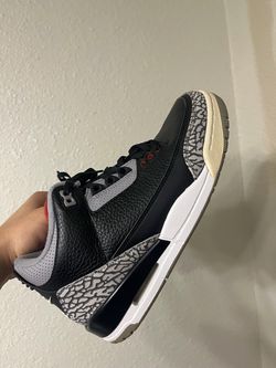 JORDAN 3 RETRO OG BLACK CEMENT(2018) SIZE 8.5