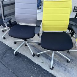 Office Chairs 