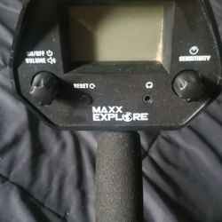 Maxx Explore Metal Detector Black