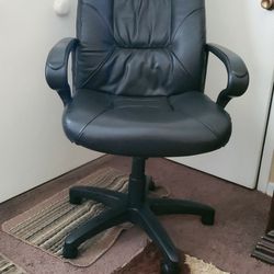 Very good leather swivel chair