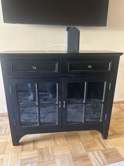 Entertainment center