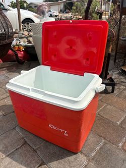 Headline: Vintage Gott 16 Quart Cooler – Clean & Ready to Use – $15