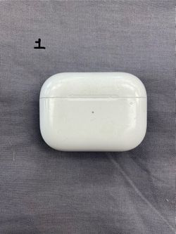 Apple AirPods 2nd Gen Charging Case A2190 - Good Used Condition (Lightning)