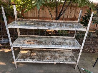 Sturdy full metal shelving