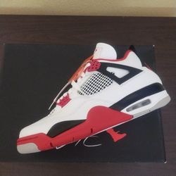 Jordan Retro 4 Fire Red 