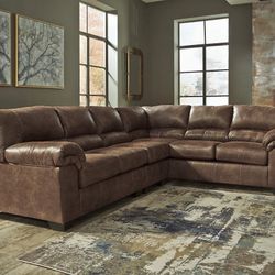 Bladen 3 Pc Sectional | Sof,a | Lovesea,t | Chai,r | Leather | Brown