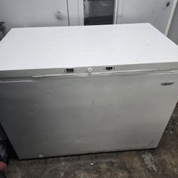 kenmore Deep Freezer.