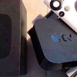Apple TV (4th Generation) HD Media Streamer -- A1625 -- Fully Functional!