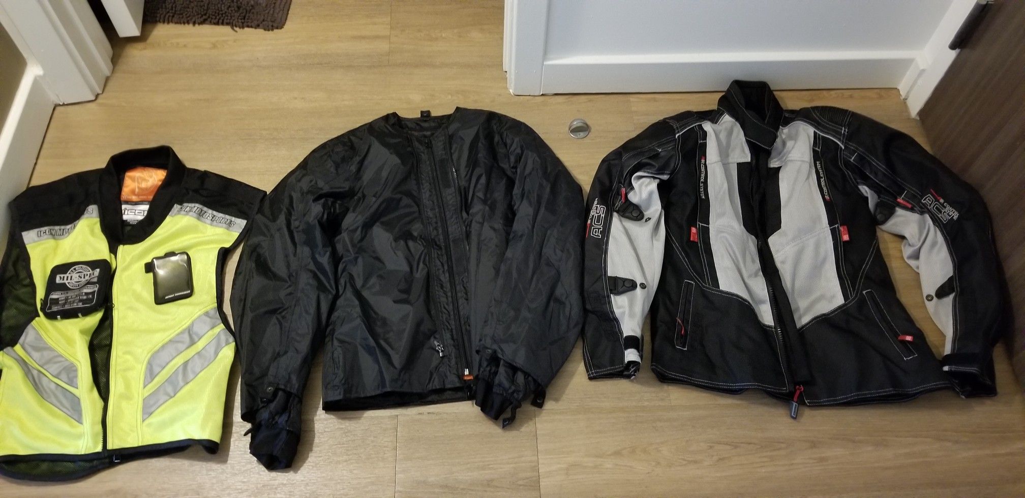 Motorcycle riding jacket and Reflective vest