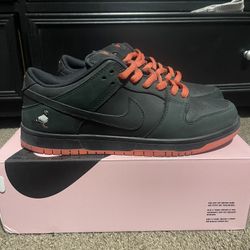 Nike Dunk Low Pigeon 