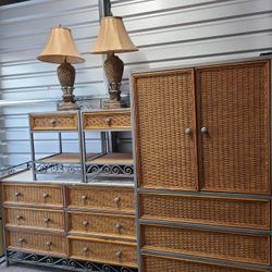 Complete Set.. Dresser, Armoire  Night Stand, Lamps And Mirror,  
