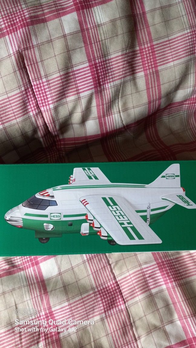 New Unopened Sealed 2 Flying Jets Collectable $30 Please Check Out All Pictures Pick Up At Country Club And Grant