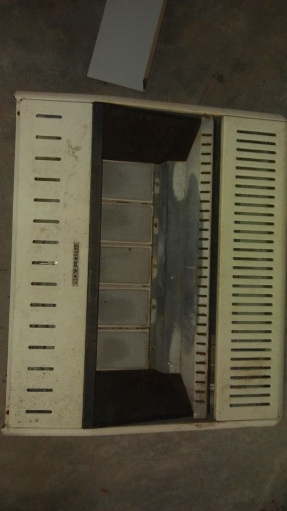 25,000 BTU PROPANE HEATER