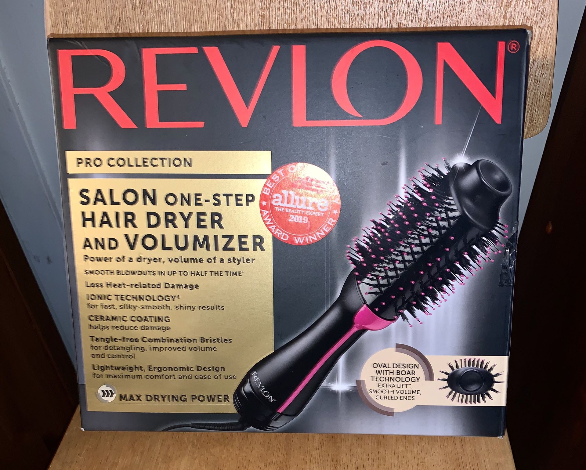 /Health & Beauty/Hair Care/Revlon Pro Collection Salon One Step Hair Dryer and Volumizer Brush