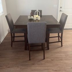 Beautiful Table And Chairs 