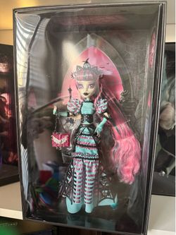Monster High Fang Vote Rochelle Goyle