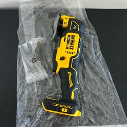 $75 NEW Dewalt XR 3-Speed Multi-Tool 20-Volt (TOOL-ONLY) Oscillating Multitool Model DCS356