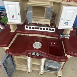 Kitchen play