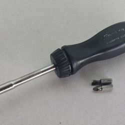 Snap on Ratchet Scewdriver  with 2 bits