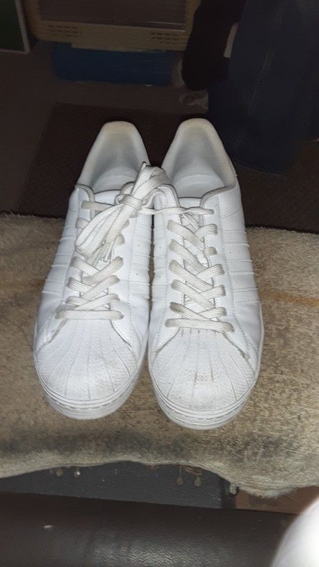 Adidas Size 12 Tennis Shoes