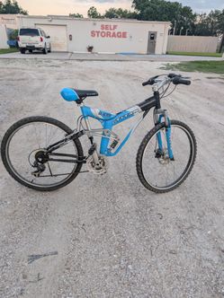 Titan mountan bike 26incc