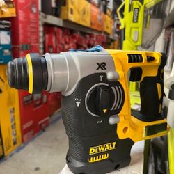 DEWALT 20V MAX XR BUSHLESS SDS PLUS ROTARY HAMMER TOOL ONLY NEW 