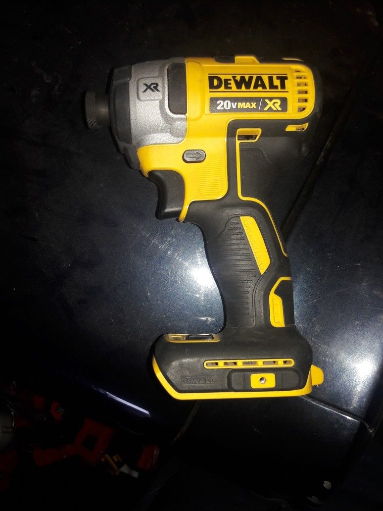 New Dewalt 3 speed1/4 Hex Impact Tool Only