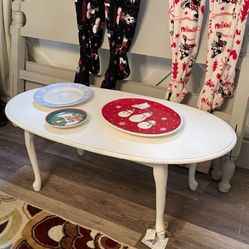 White oval coffee table Solid wood