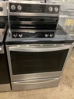 Whirlpool 30 in. 6.4 cu.ft. Smart Electric Stove with Frozen Bake Technology