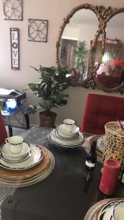 Dining Room set w/4 chairs