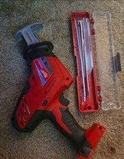 Milwaukee M18 Hackzall Cordless Reciprocating Saw + Sawzall Blades Bundle