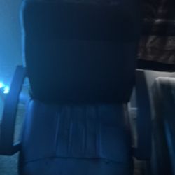 office chair / gaming chair