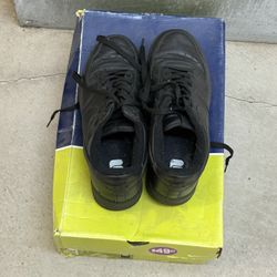 Size 11 Men’s Shoes