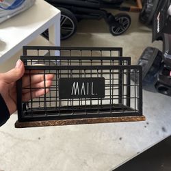 Mail Holder 