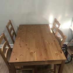 Ikea Table With 4 Chairs