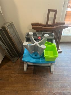 Easel and Desk Step 2