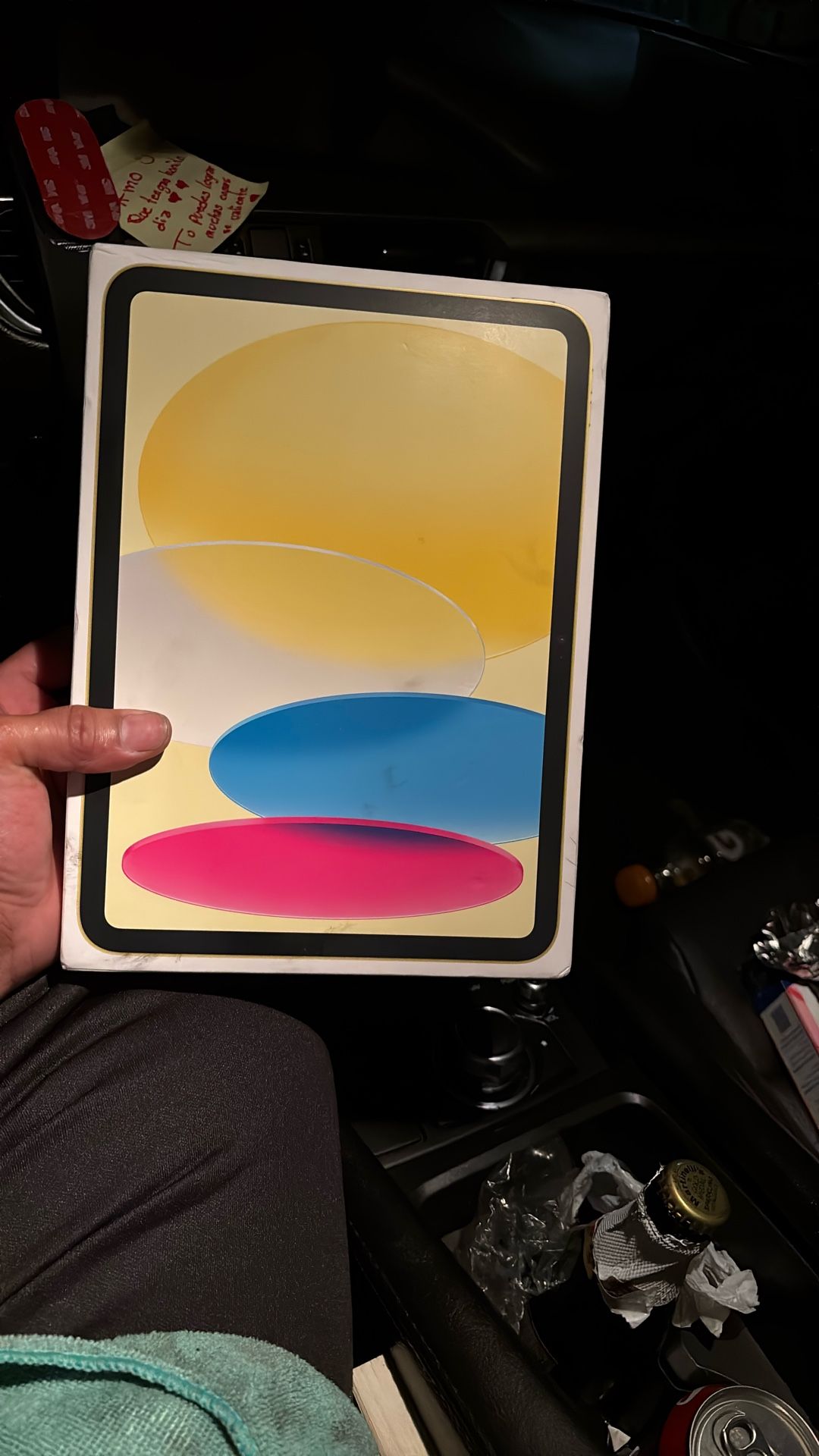 Ipad Yellow A16) 256gb