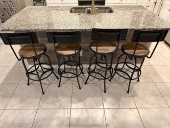 Set of 4 Industrial Bar Stools – Wood & Metal (Excellent Condition)