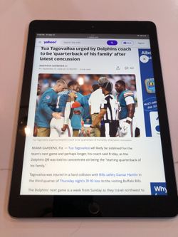 iPad 5th gen Wifi & cellular unlocked For All Carriers 