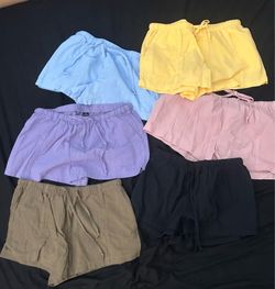 Free 6 pair medium shorts for woman, dangle parrot earrings, 2 plastic cups, 2 cable savers